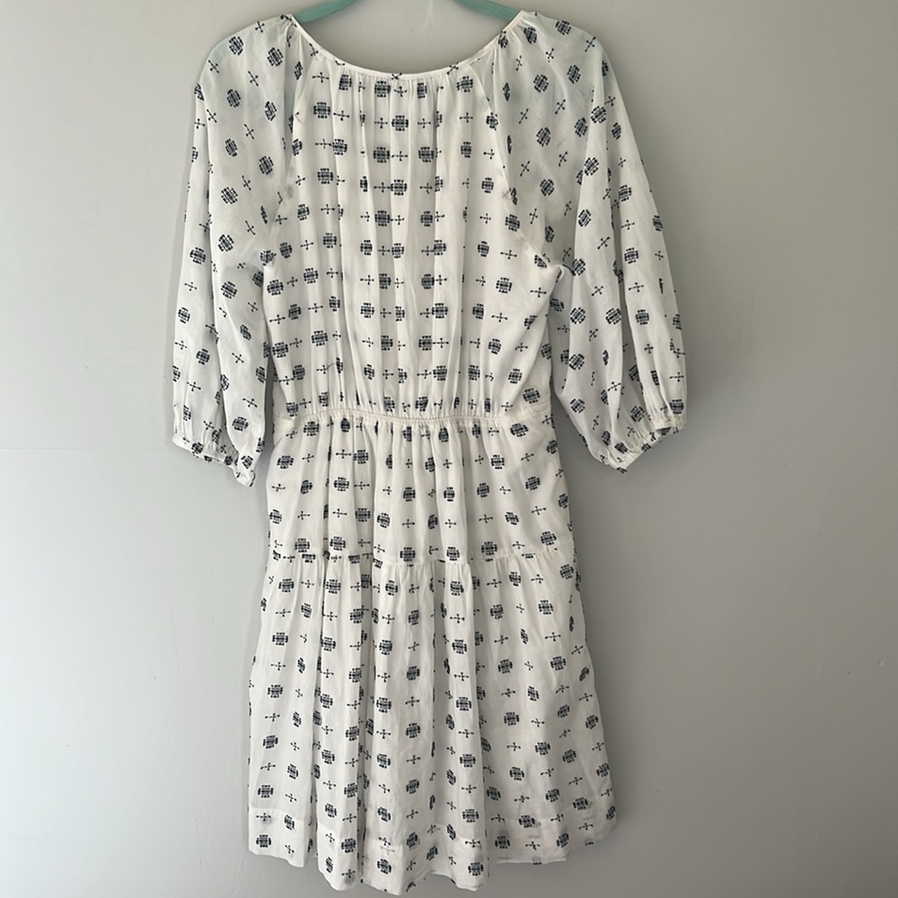 Elegant White and Blue cotton patterned Dress by Anthropologie dress.  Size M - Picture 5 of 8